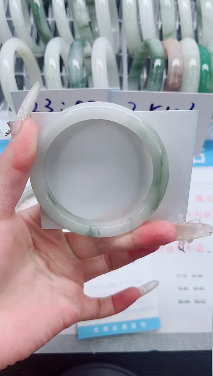 【闪购商品】石英质玉手镯未镶嵌A228-60.2