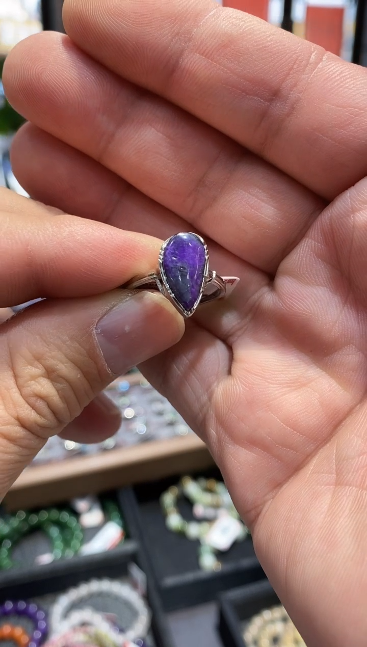 【闪购商品】苏纪石（舒俱来）戒指银S925镶嵌亏米福利