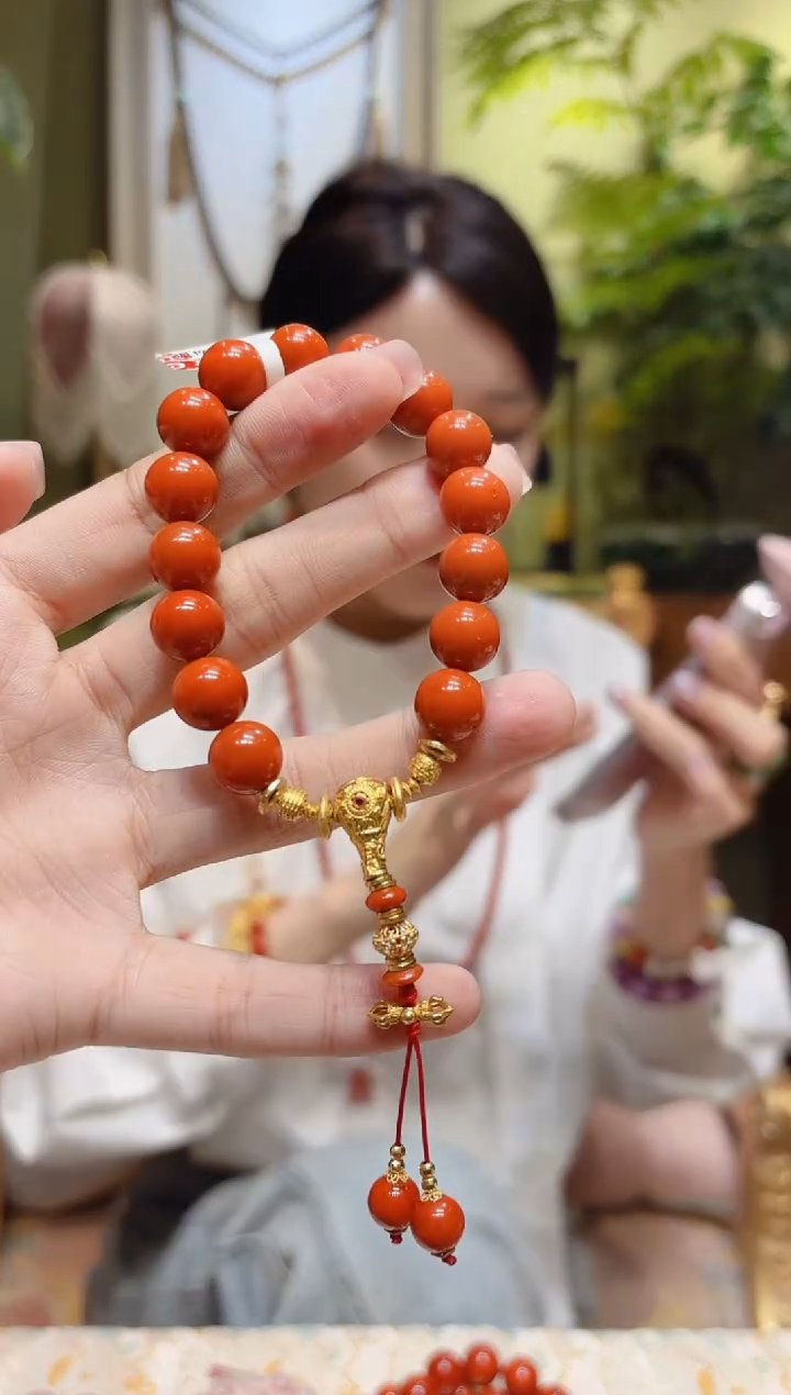 【闪购商品】南红玛瑙手串18K金镶嵌金三通南红手串