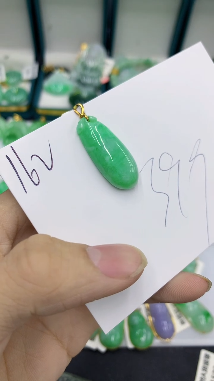 【闪购商品】翡翠颈饰18K金镶嵌翡翠