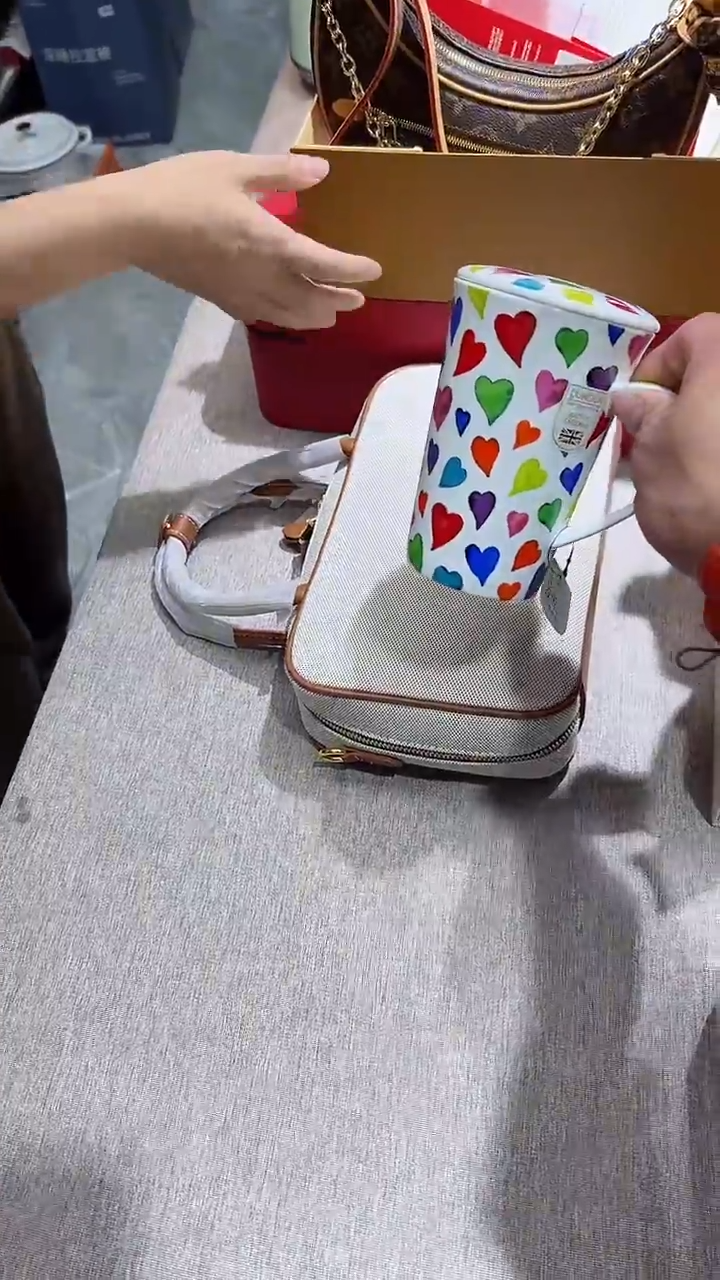 【闪购商品】瓷片正品保真，清库存