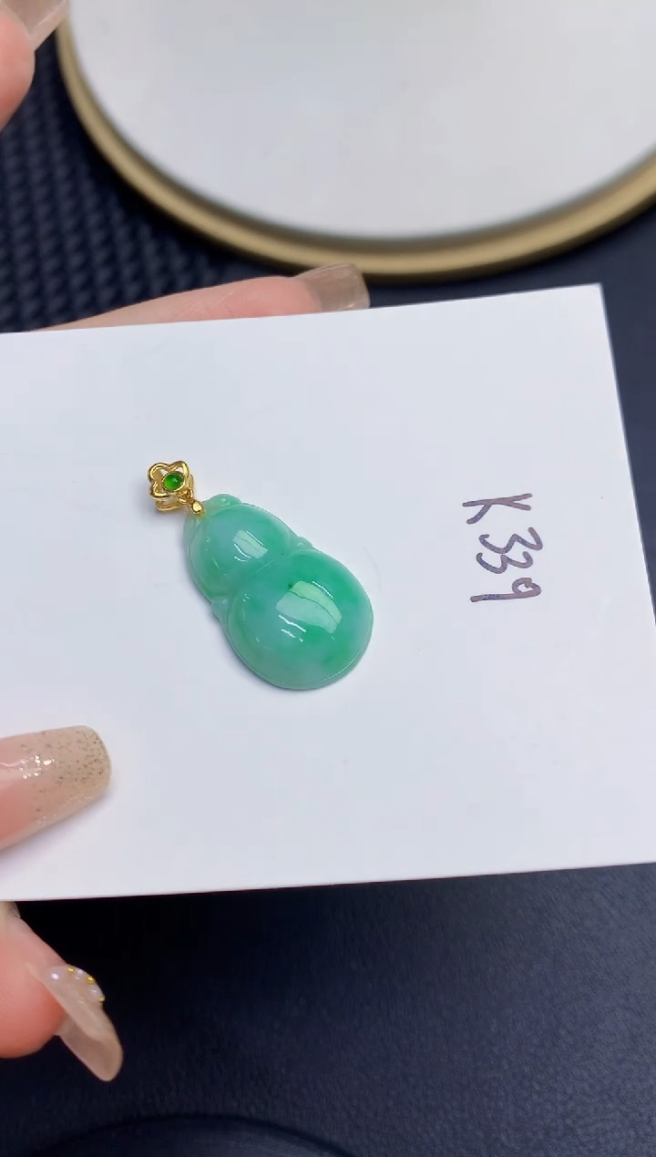 颈饰未镶嵌翡翠缅甸天然翡翠A货