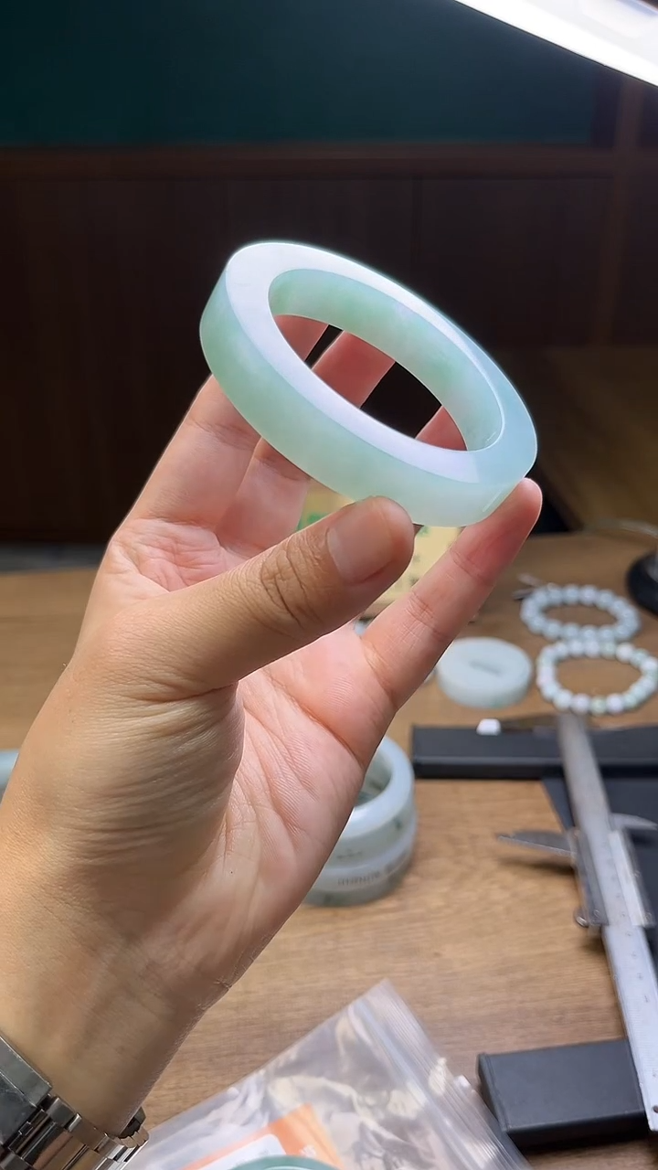 未镶嵌手镯定制翡翠溪*定制