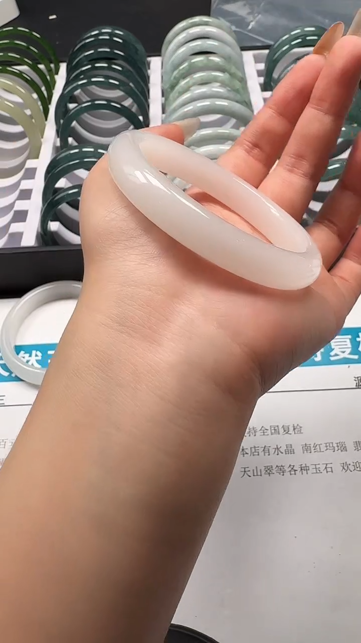 未镶嵌手镯石英质玉015