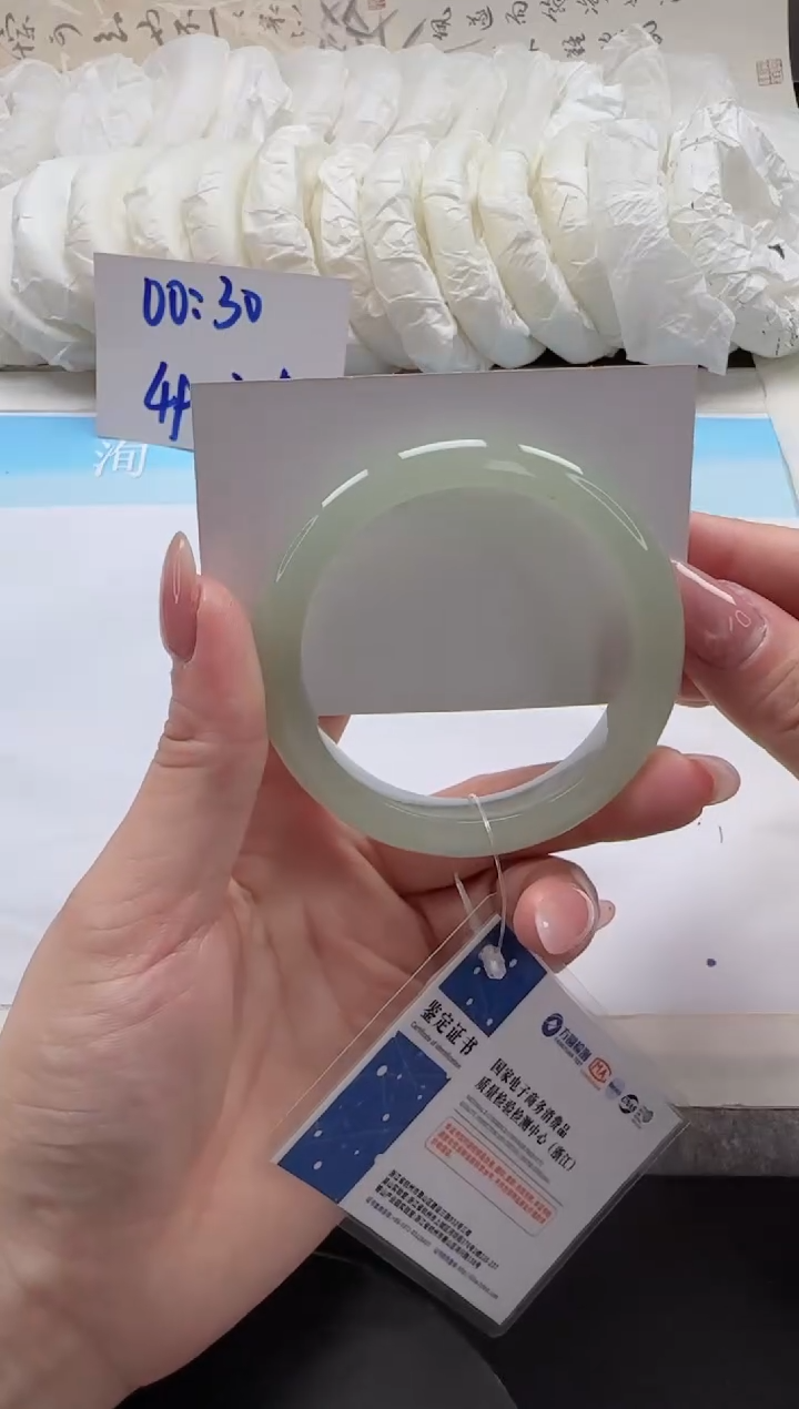 未镶嵌手镯石英质玉7-54.5