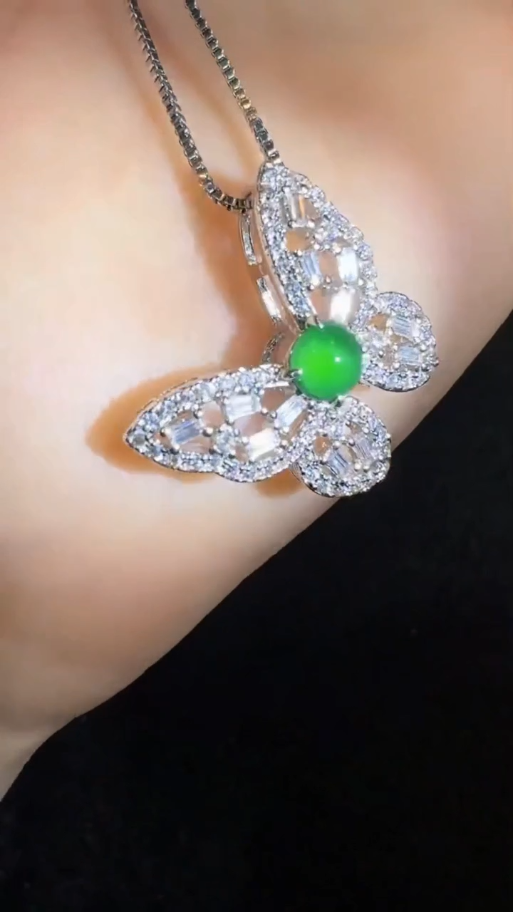 【闪购商品】翡翠吊坠(不含链)未镶嵌多样性发货其一不含链