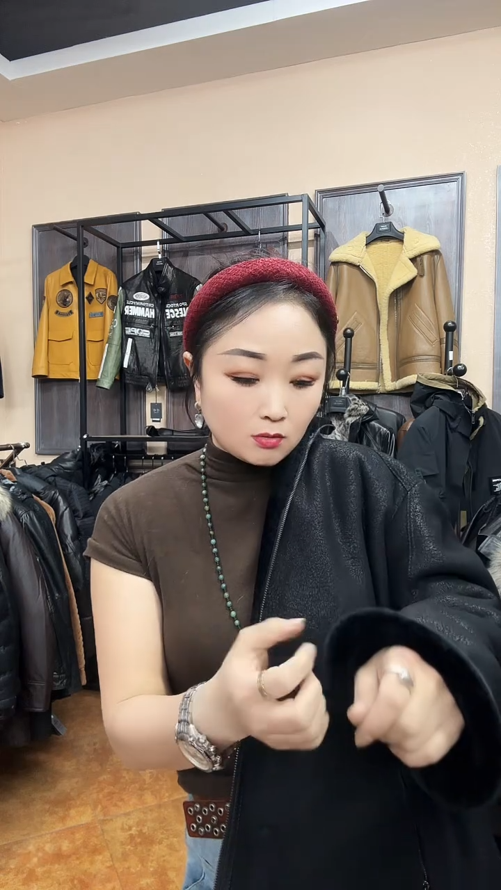 羊毛羊皮夹克 60