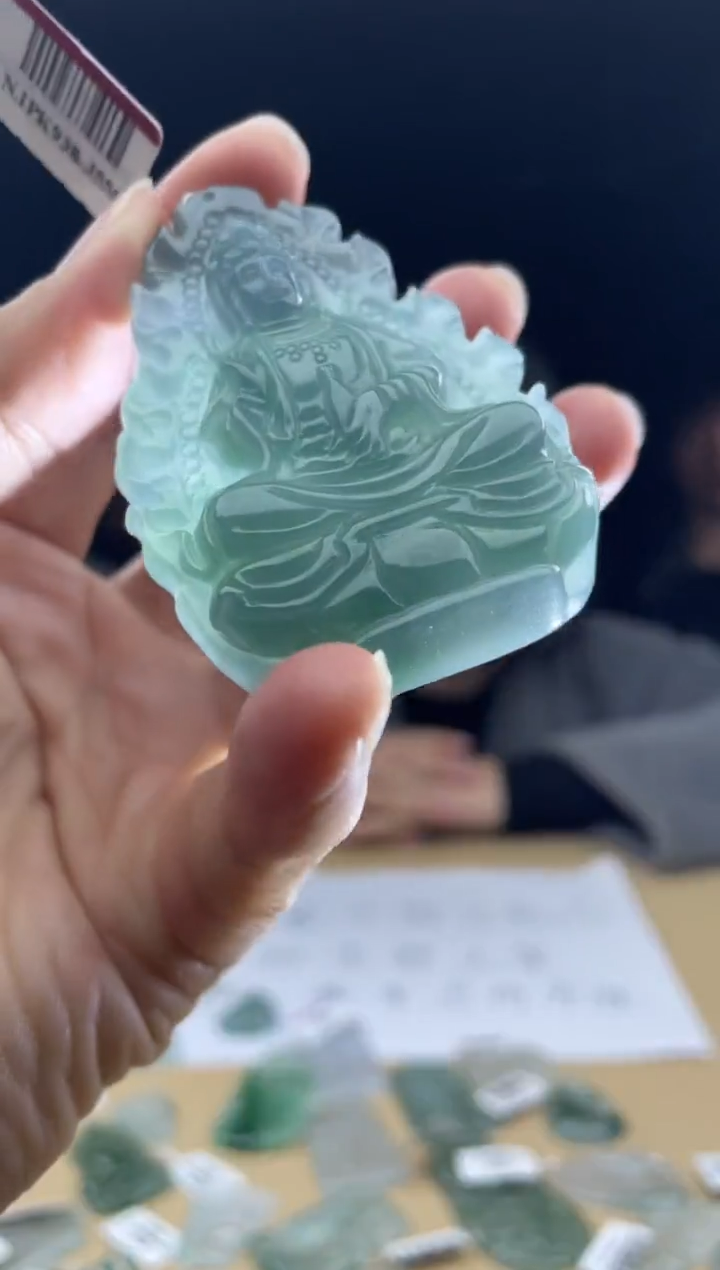 【闪购商品】定制翡翠未镶嵌      4733