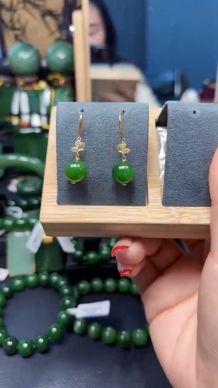 【闪购商品】和田玉（碧玉）挂件18K金镶嵌1