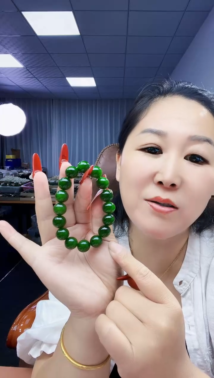 手串未镶嵌和田玉纯天然和田玉俄7碧红皮冰底菠菜绿13