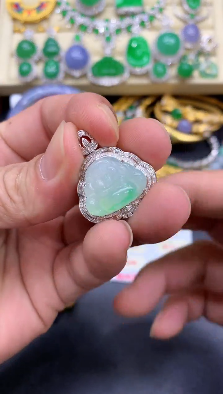 颈饰18K金镶嵌翡翠403-中国好珍宝