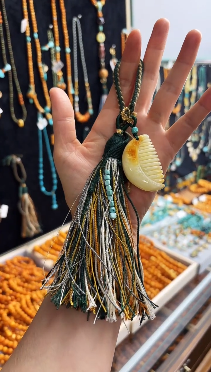 【闪购商品】琥珀裸石未镶嵌蜜蜡一梳百顺