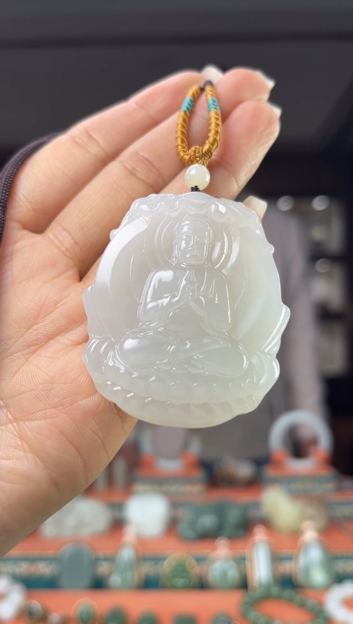 颈饰未镶嵌和田玉佩佩猪 狗