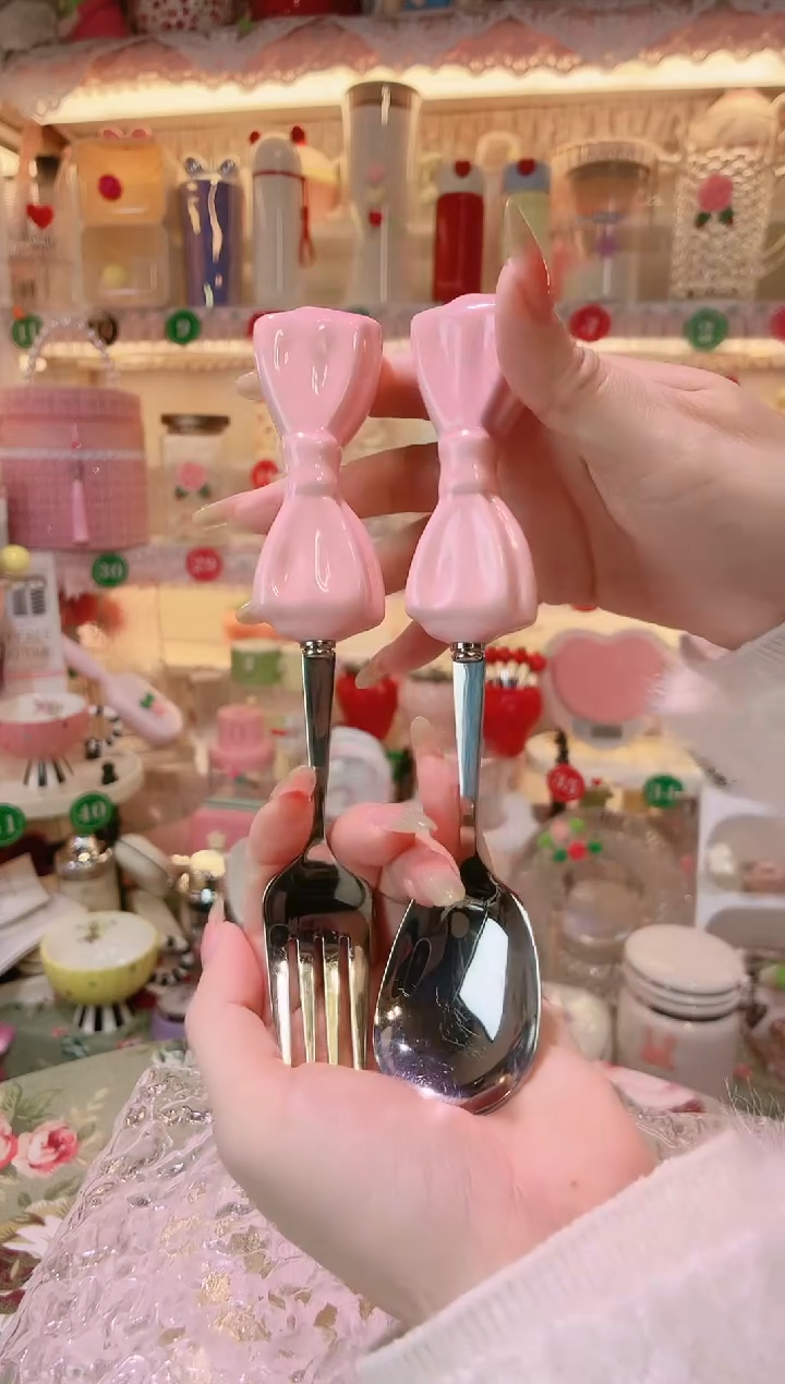 【闪购商品】摆件蝴蝶结叉勺品质好，发货快，放心拍