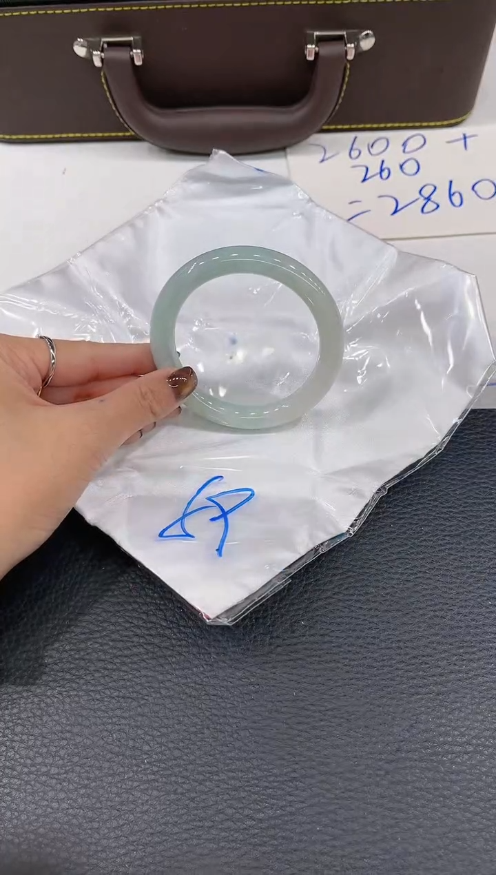 【闪购商品】翡翠手镯未镶嵌手镯