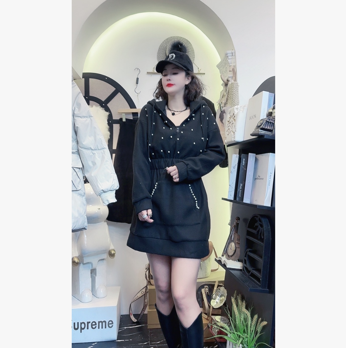 D25 112405 欧货设计感连帽休闲连衣裙女新款