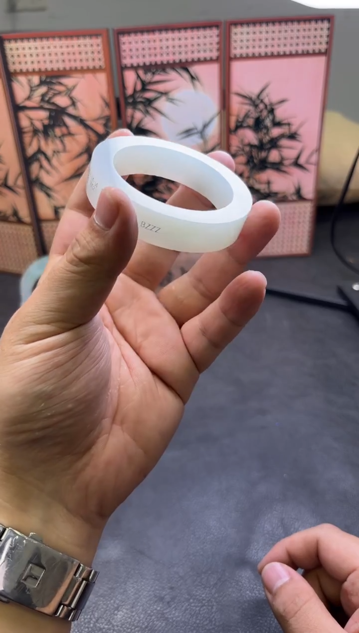 未镶嵌手镯定制翡翠手镯定制 