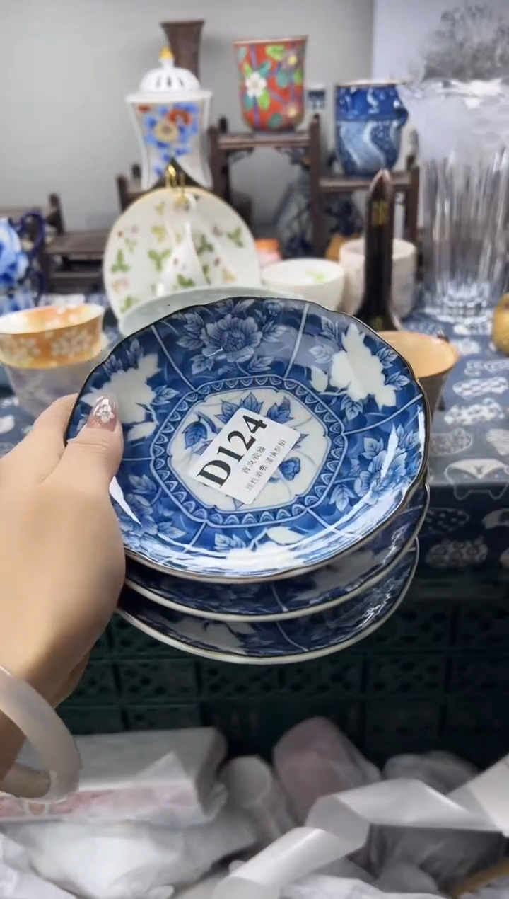 瓷片朱****姐  D124