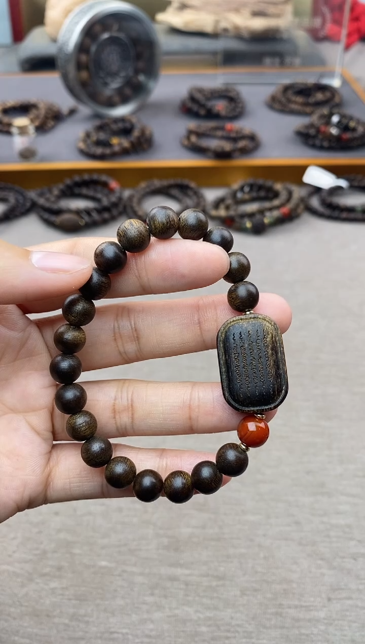 【闪购商品】沉香手串富森红土0.8+雷击白棋五条沉水