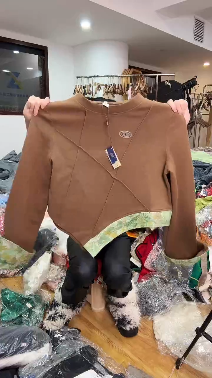 XL码      115-125斤    卫衣