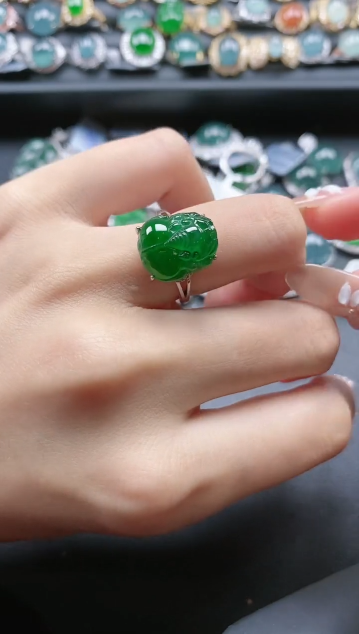 【闪购商品】翡翠戒指银S925镶嵌51151
