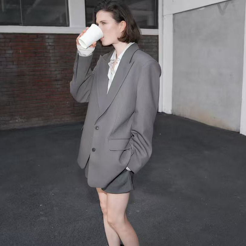韩代 清冷高智感摩卡灰微阔版西装（No退）