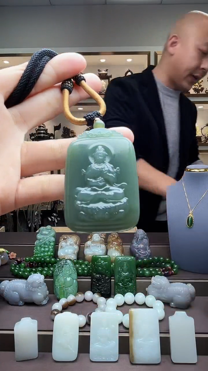 【闪购商品】和田玉颈饰未镶嵌苏