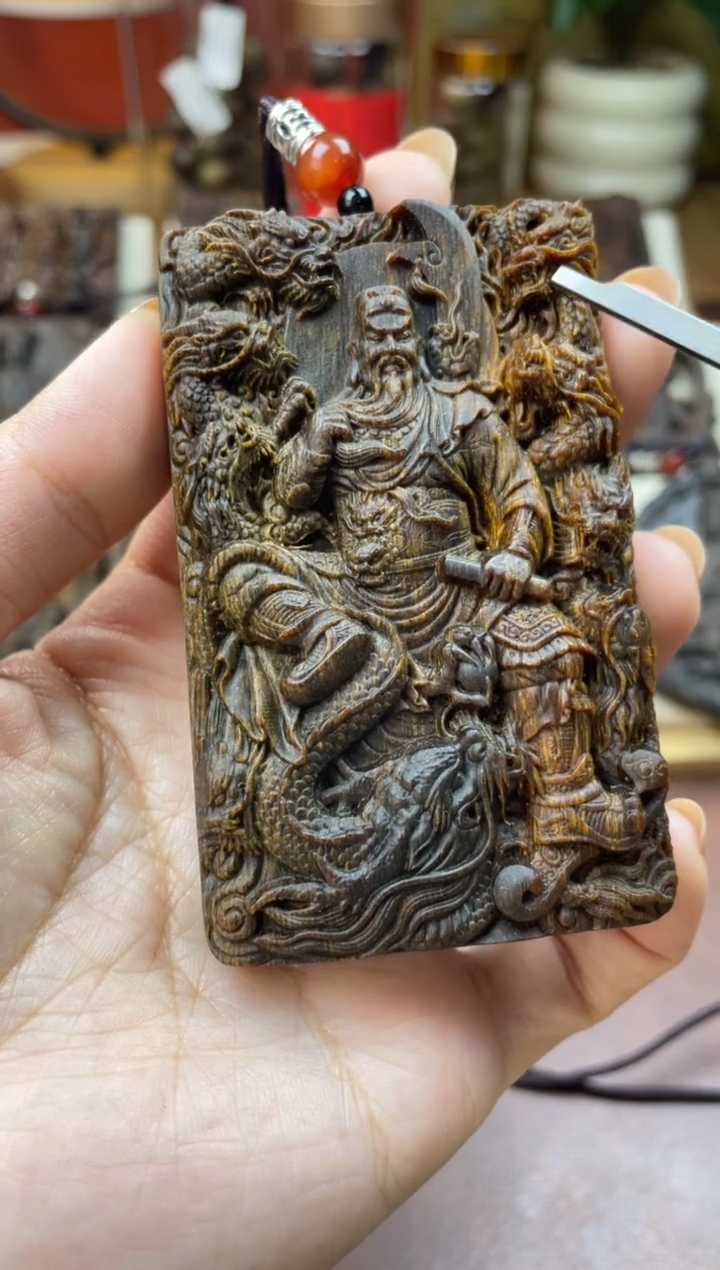 木木雕款芽庄 九龙关公  8cm 送养香瓶