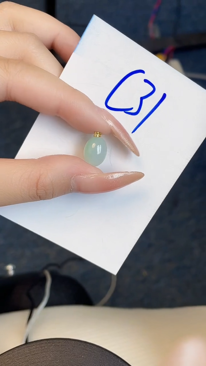 【闪购商品】翡翠颈饰18K金镶嵌00000000