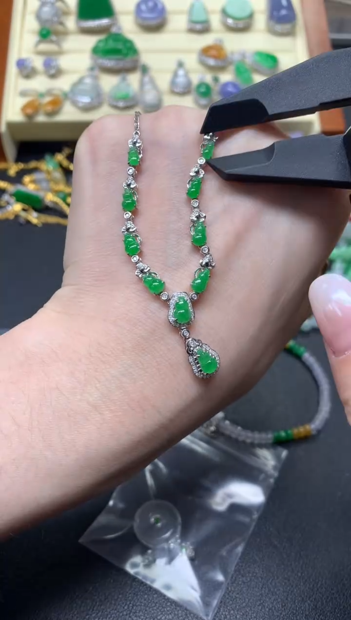 【闪购商品】翡翠套链18K金镶嵌套链|8500+850