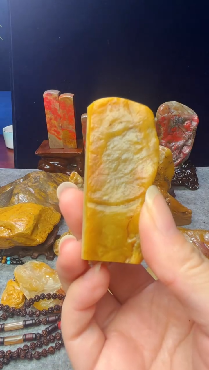 昌化石皓*际昌化田黄2个