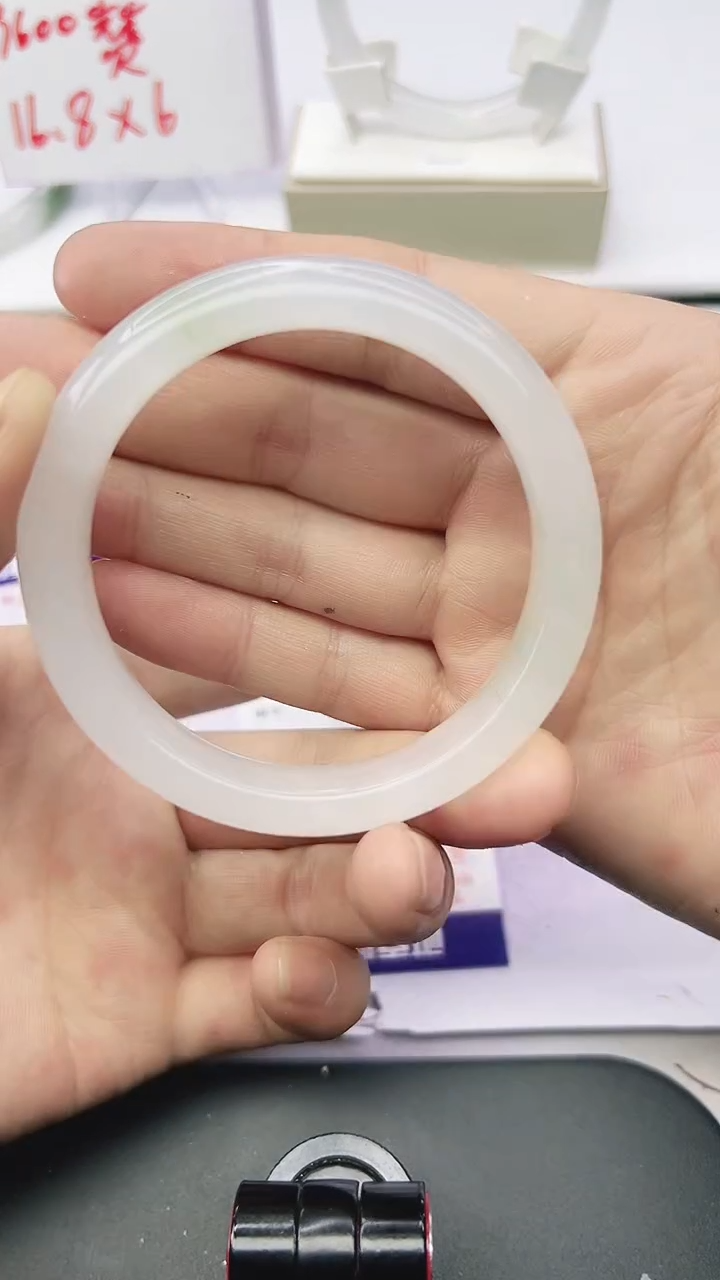 未镶嵌手镯石英质玉162-56/57