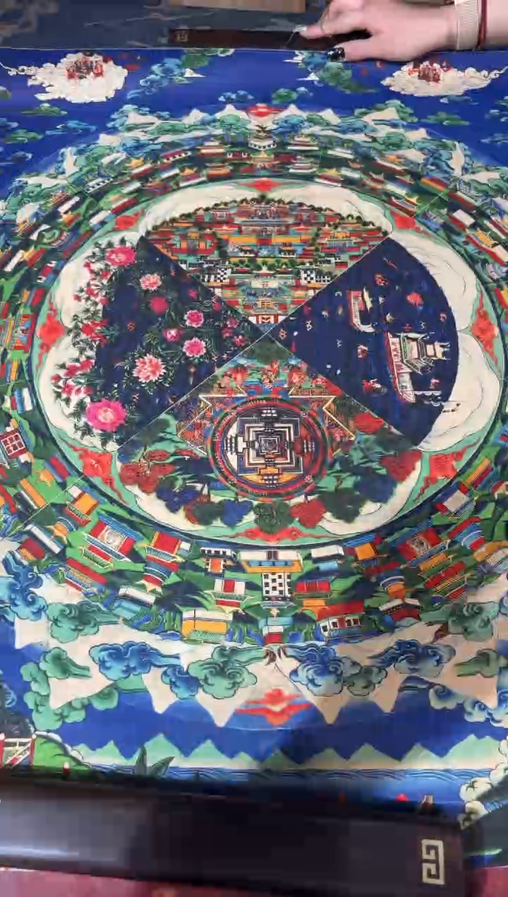 卷轴画龙妹的唐卡tk16