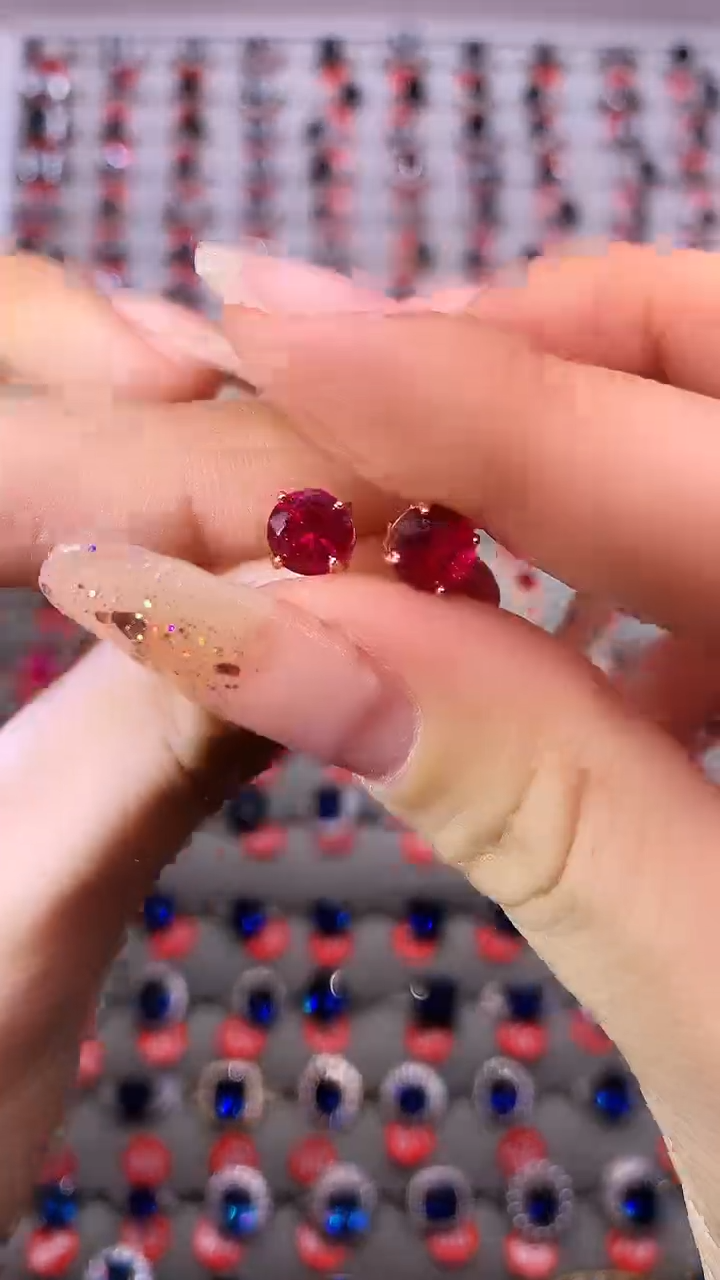【闪购商品】红宝石耳饰银S925镶嵌111111