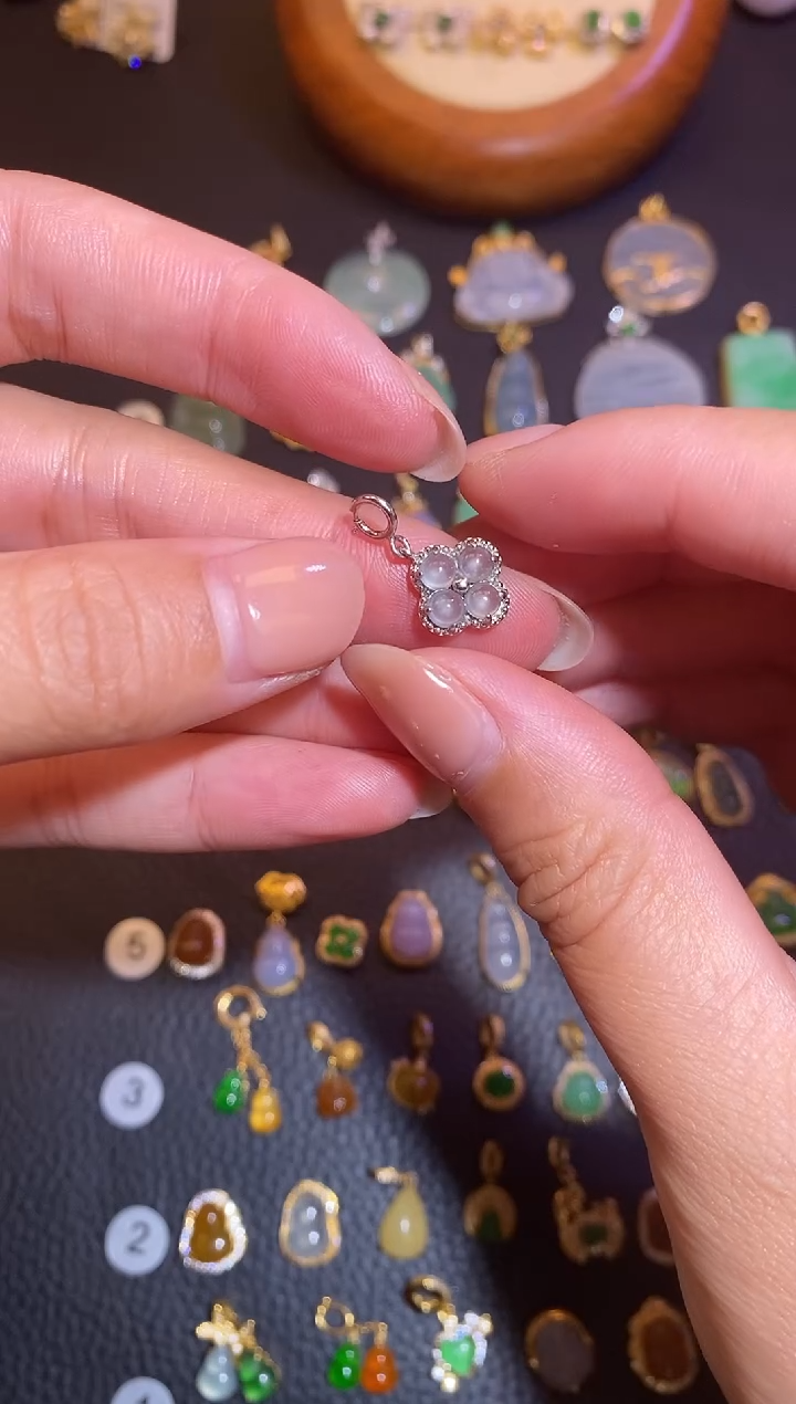 颈饰银S925镶嵌翡翠a货翡翠