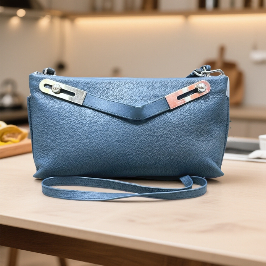 95新 LOEWE/罗意威  蓝色手提单肩包  1837 3837 