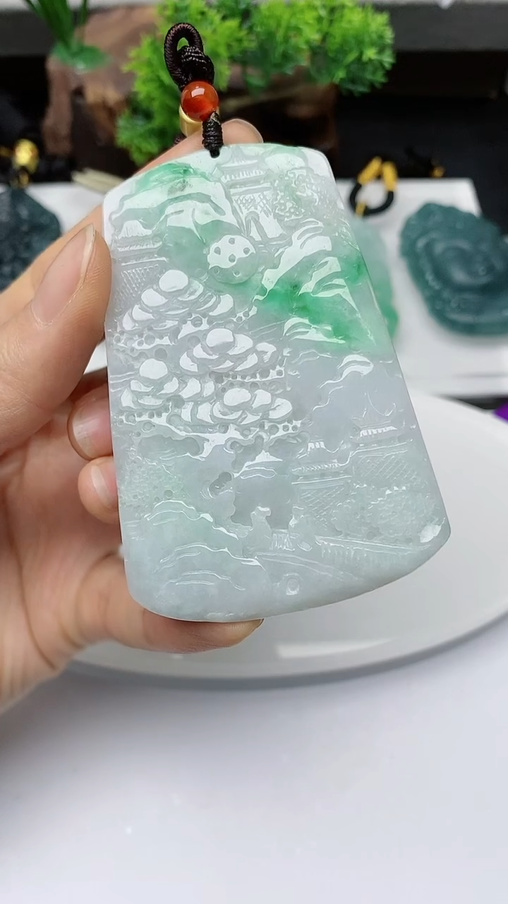 【闪购商品】翡翠颈饰未镶嵌