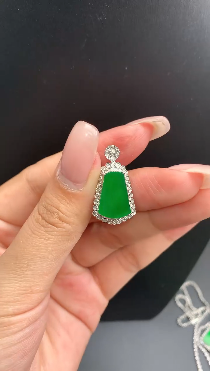 【闪购商品】翡翠颈饰18K金镶嵌牌子1540