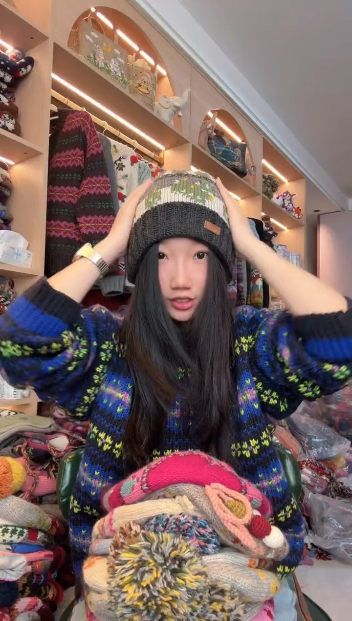 羊毛美利奴灰黑色仙人掌翻边帽