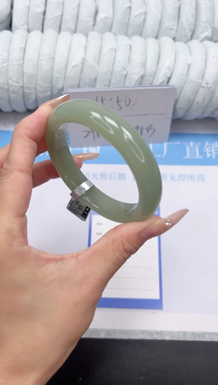 石英质玉手镯未镶嵌176-58DK