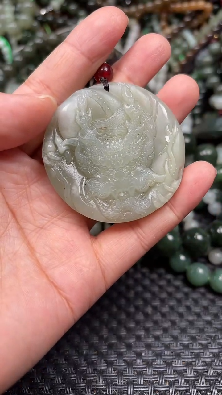 和田玉未镶嵌颈饰1