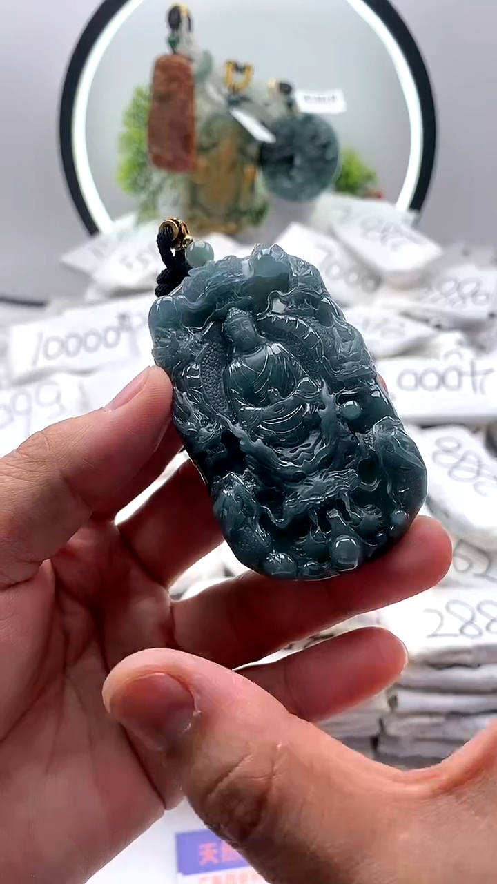 【闪购商品】翡翠颈饰未镶嵌阿弥陀佛
