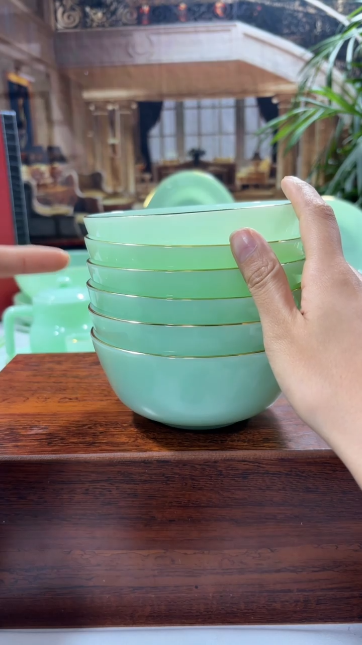 【闪购商品】；5.5英寸玉瓷碗6个        