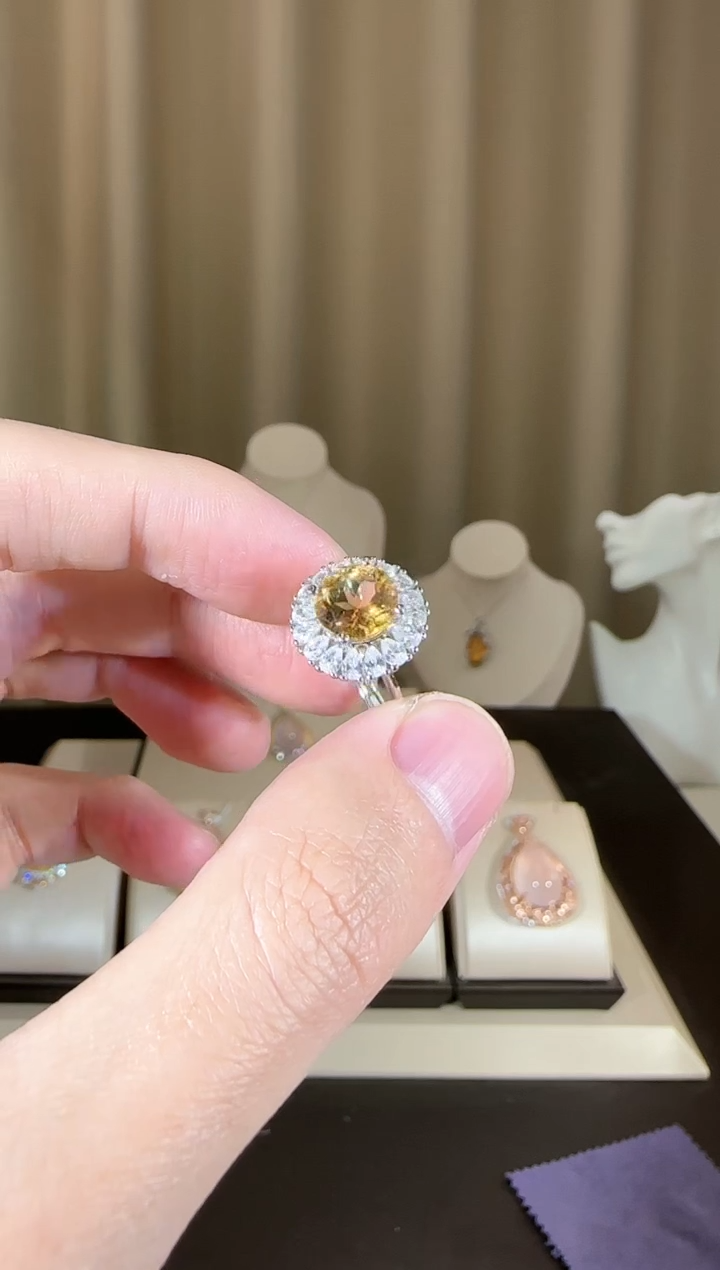 【闪购商品】黄晶戒指银S925镶嵌8mm精致