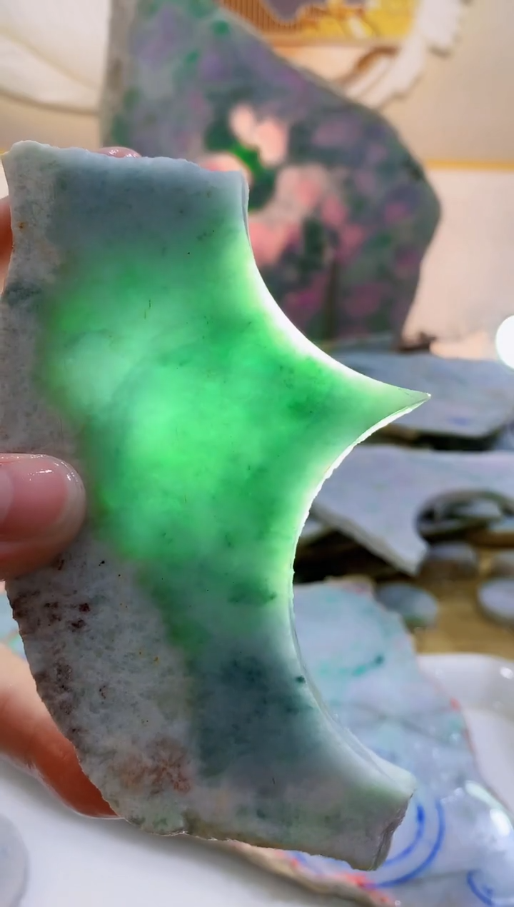 翡翠挂件未镶嵌0林0翡翠珠宝414