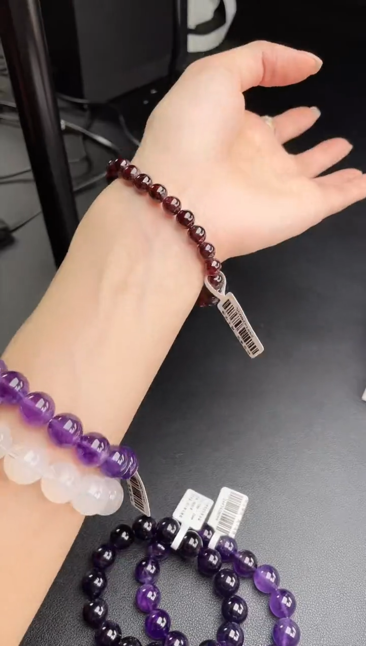 【闪购商品】水晶手链未镶嵌天然酒红石榴石6mm