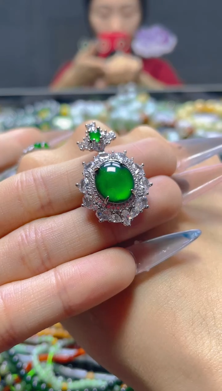 颈饰未镶嵌翡翠/G/翡翠A货，一件也是批发价