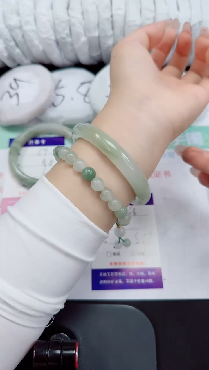 石英质玉手镯未镶嵌68-58/59