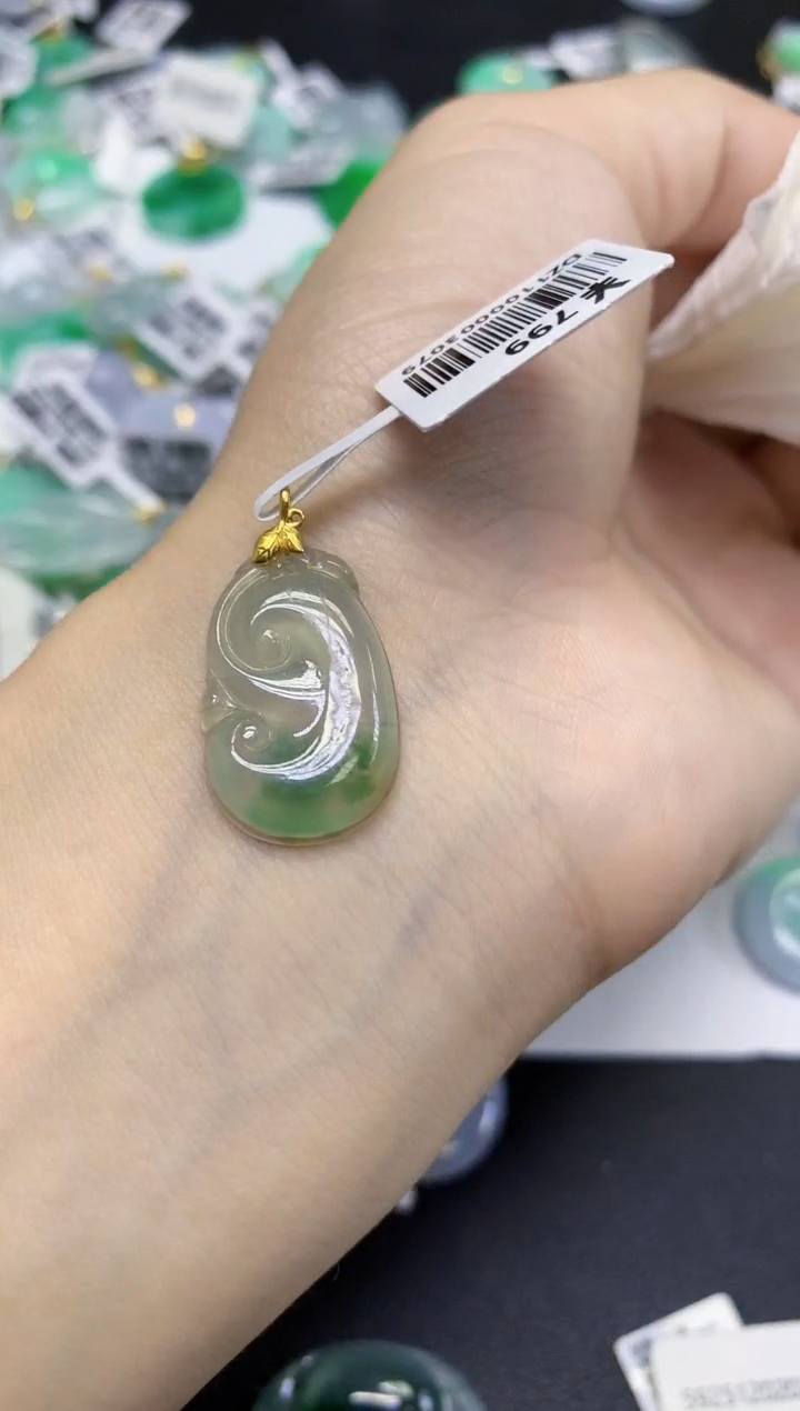 颈饰18K金镶嵌翡翠天然缅甸翡翠A货百元以上9元证书费自理