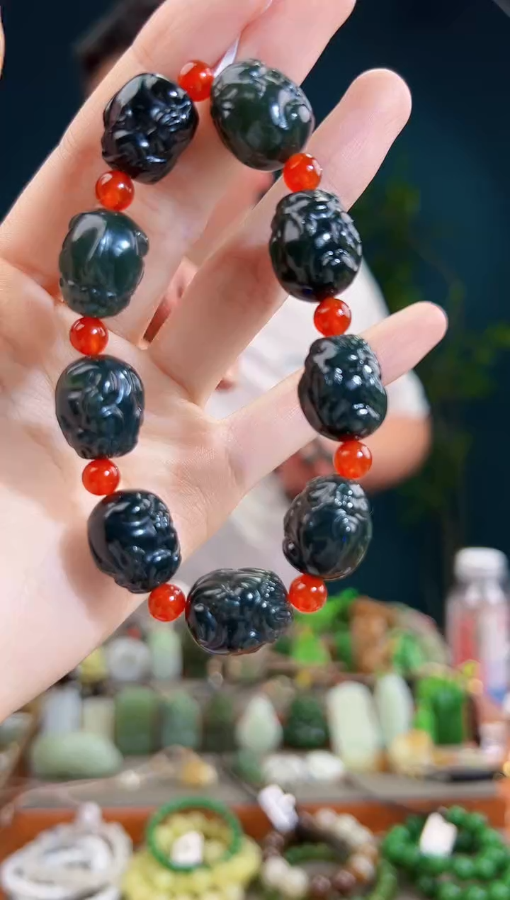 颈饰未镶嵌和田玉一物一证 拍一单发一个